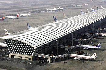 円借款で建設された上海浦東国際空港、1999年9月に供用開始