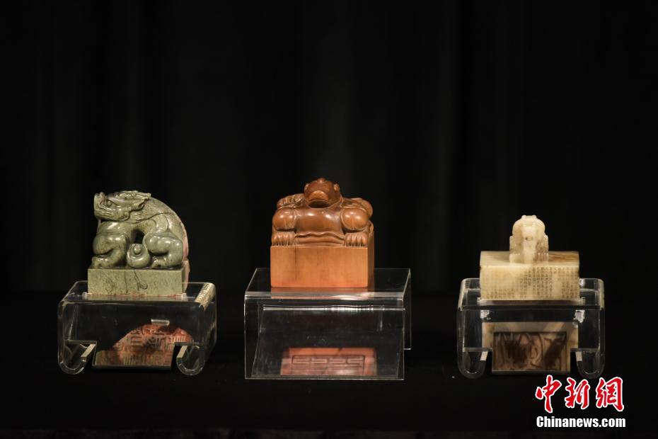 ◇中国美術 Sotheby'sオークションカタログ3冊 2005年香港◇ ◇中国美術 Sotheby´sオークションカタログ3冊 2005年香港◇