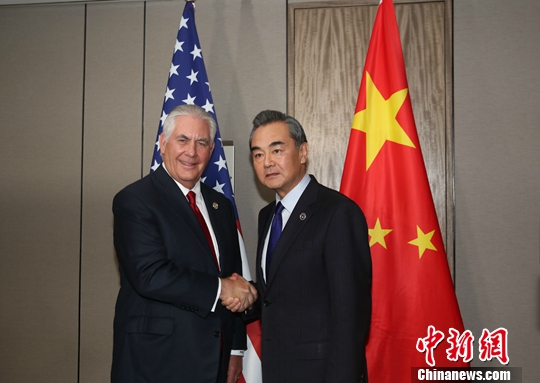 王毅外交部長がティラーソン米国務長官と会談